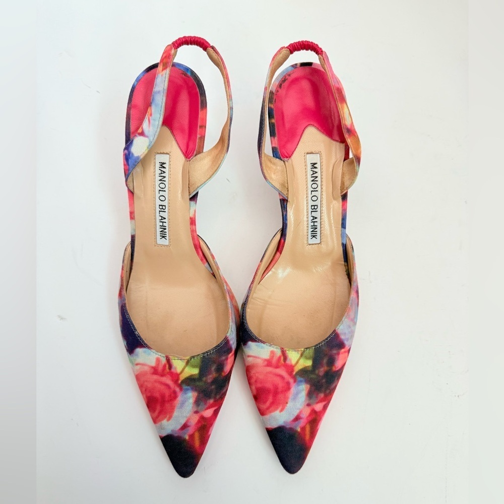 Manolo Blahnik Pink Red Watercolor satin Floral Carolyne slingback pumps EU 37.5 - Picture 2 of 8